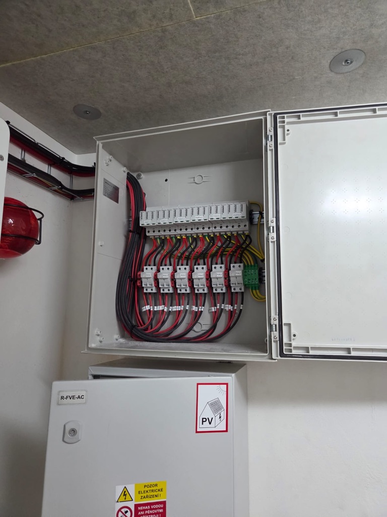Rozvaděč a jištění fotovoltaické instalace